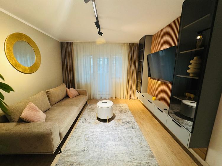 Apartament cu 3 camere decomandat, mobilat în Nerva Traian