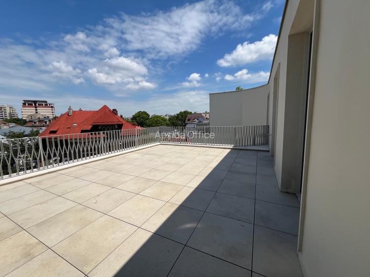 Penthouse 4 camere în Bloc Boutique Nou – Terasă Panoramica - Armenească