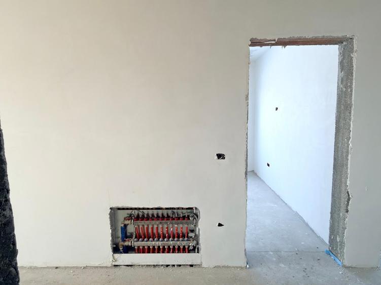 Comision 0 - Dezvoltator 4 cam curte proprie - 160000eur TVA si parcare inclusa! - 3