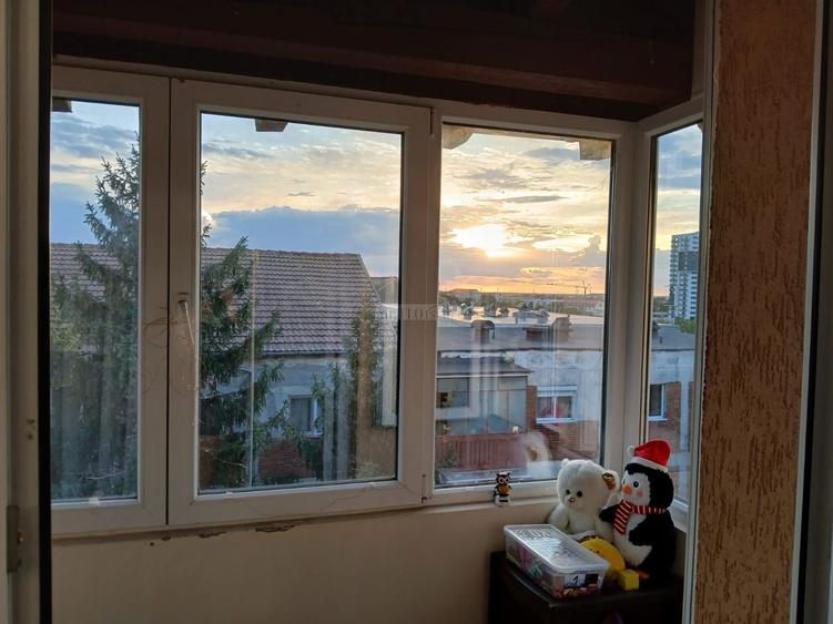 Apartament 2 camere cu 2 balcoane și pod – zona Torontalului - 3