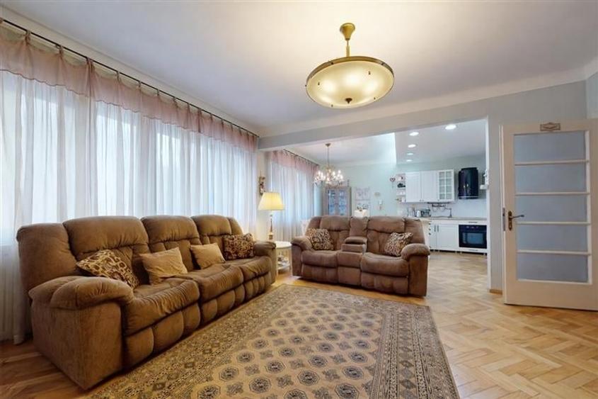 Tur LIVE! Proprietate regim special, Central, Brasov - 1