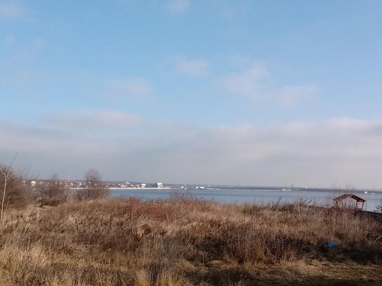 teren superb cu  deschidere la lacul Cernica - 3