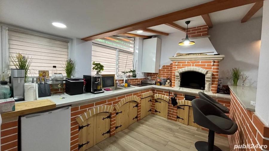 Vand casa spa?ioasa in Some?eni ideala pentru familie sau investi?ie