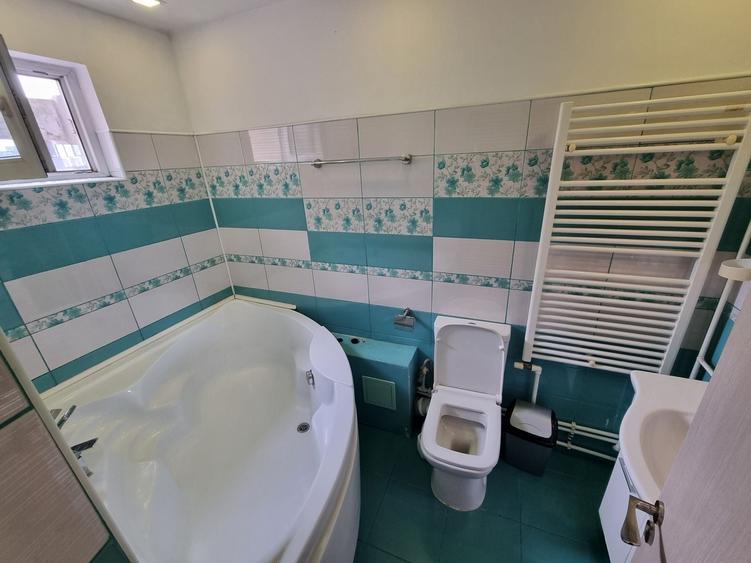 Apartament 3 camere decomandat zona Tomis Nord (Brotacei) - 7