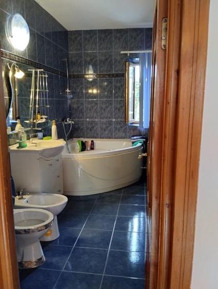 Casa cu etaj str.Calea Nationala zona Bazar - 8