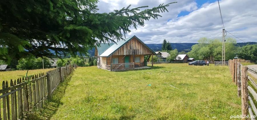 Casa de vanzare cu teren de 1000 metri patrati, detalii in privat - 1