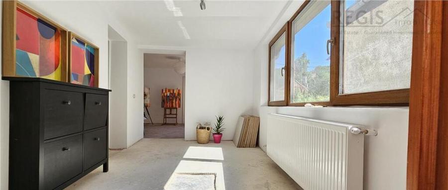 Casa cu curte si parcare in Schei - 5