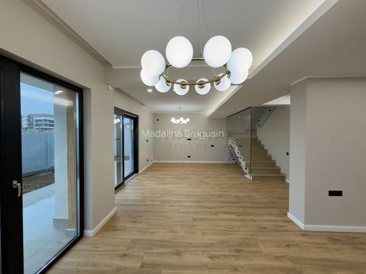 Vila individuala 5 camere Tunari 1 Decembrie