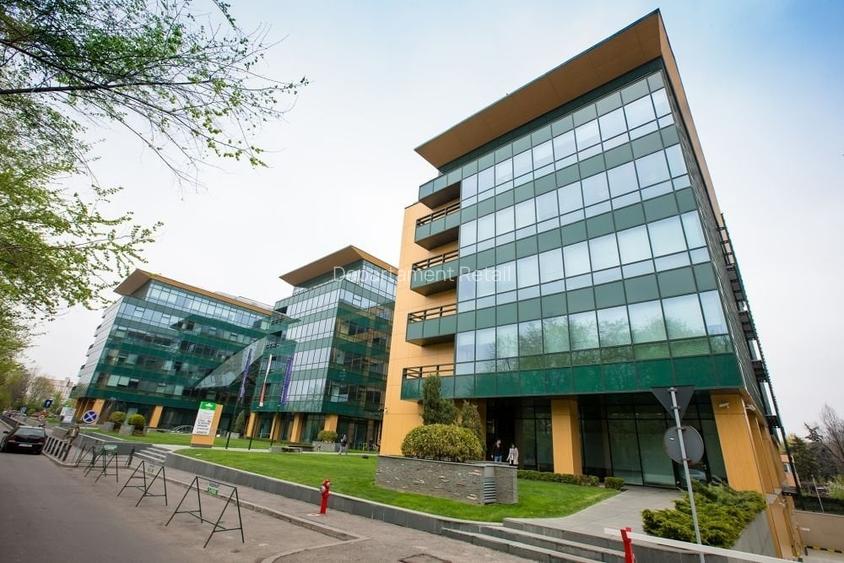 Spațiu comercial, 1013 mp în P-ta Presei Libere Spațiu comercial, 1013 mp în P-ta Presei Libere