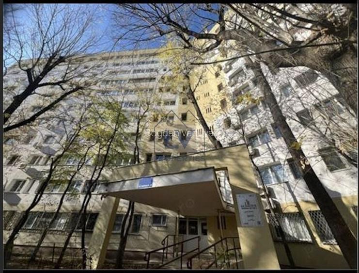 VANZARE APARTAMENT 3 CAMERE | ZONA DRISTOR