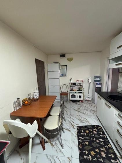 Se vinde Apartament semidecomandat 2 camere , - 1