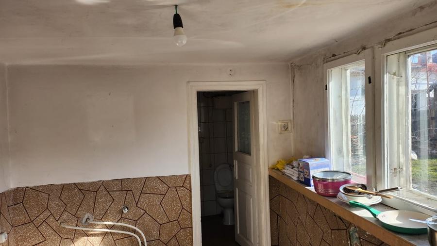 Casa 2 camere, garaj,Medeea, teren 370 mp, deschidere 14 ml - 14