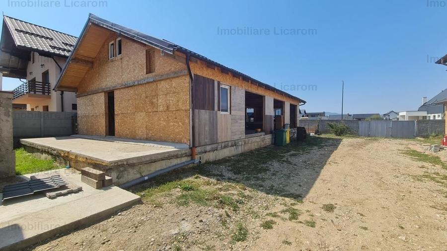 Proprietate in Cristian cu trei constructii+o fundatie,450000euro - 8