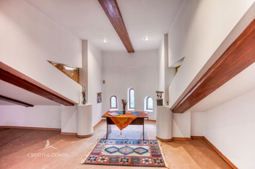 Vila cu 7 camere, 186 mp utili - Piata Muncii - 7