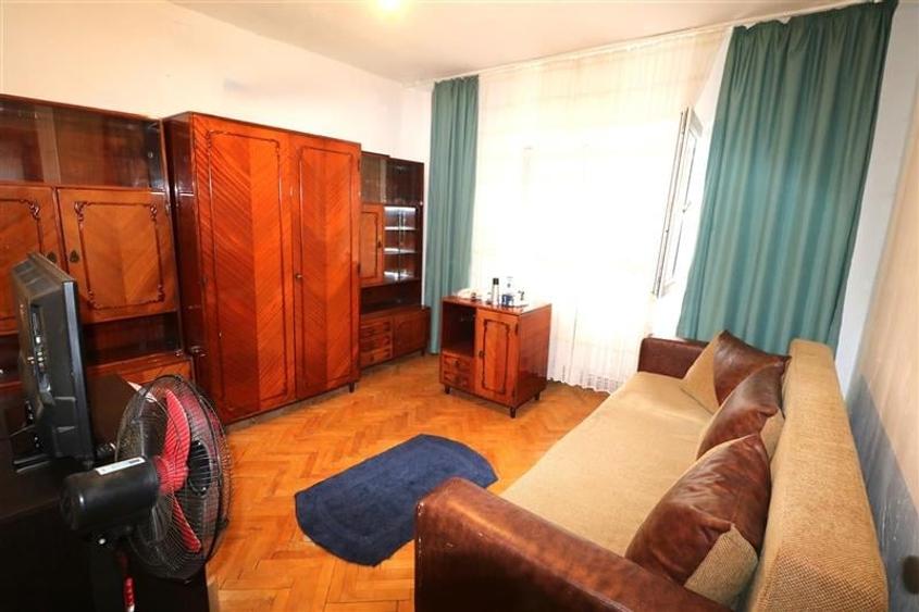 Apartament 3 camere, decomandat, centrala proprie, zona Girocului - 8