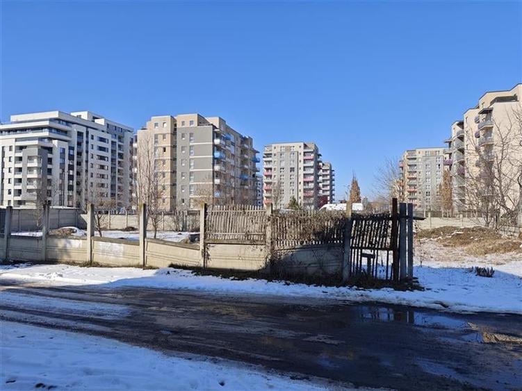 Vanzare teren intravilan in zona Tractorul Vis a Vis de Coresi Mall - 3