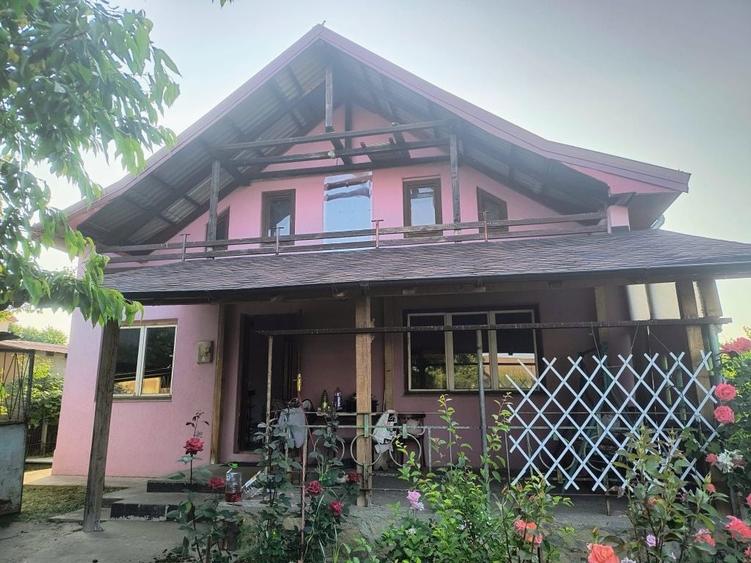 Teren intravilan si casa - 3