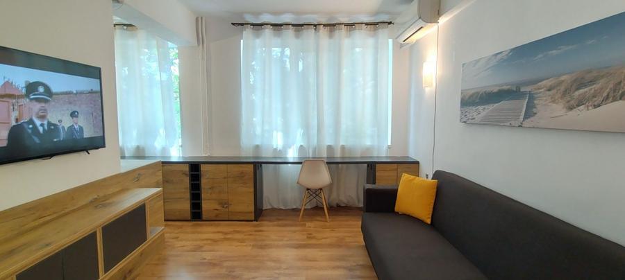 Inchiriez apartament 2 camere ultracentral - 4
