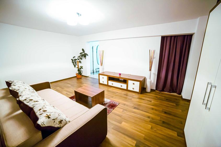 inchiriere Garsoniera Aviatiei Str. Stefan Burileanu (42 mp). Mobilata si utilata, 450 E. Etaj 3 din 4 - 3