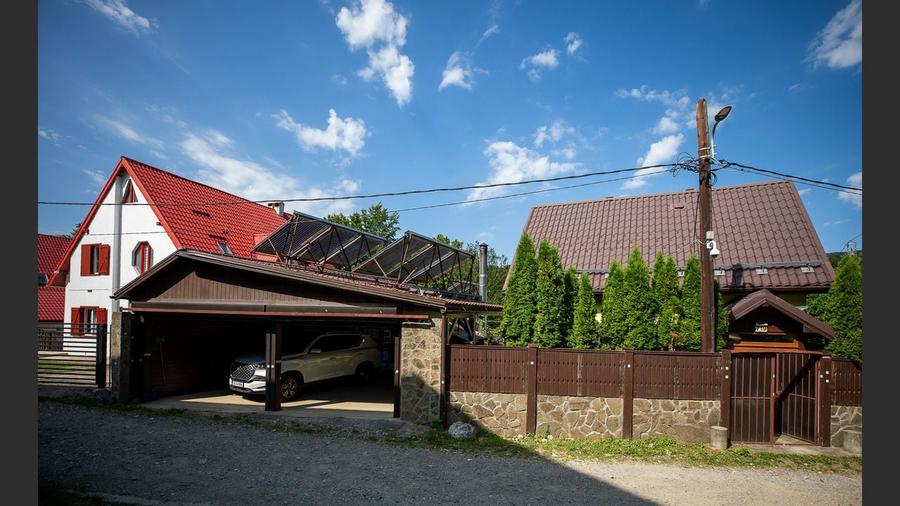 Casa utilata , refugiul perfect la poalele muntelui Semenic! - 4