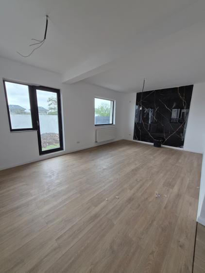 Vila individuala 5 camere, 4 bai, teren 230 mp - Bragadiru Mc Donald's - 4