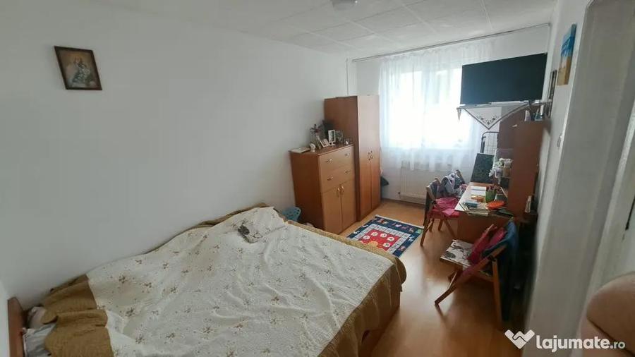 Apartament 3 camere semidecomandat - 6