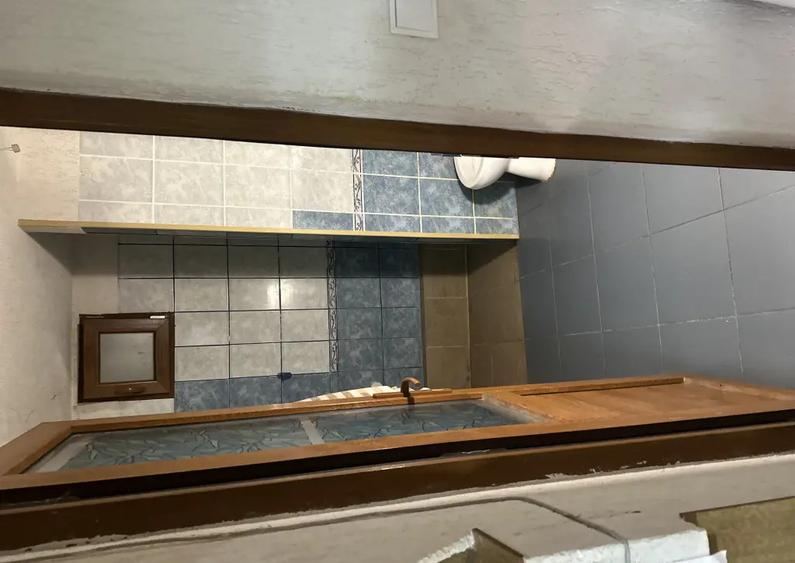 ?? Inchiriez 2 case pentru muncitori capacitate totala 34 locuri - 10