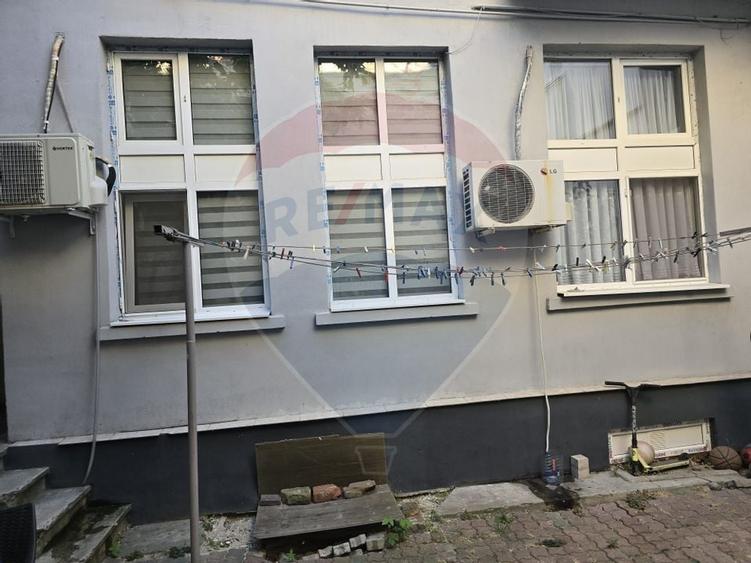 Apartament cu 3 camere de vanzare in zona Central - 14