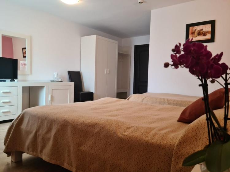 Vanzare investitie - cladire multifunctionala 65 spatii  4 etaje  Gura Humorului - 18