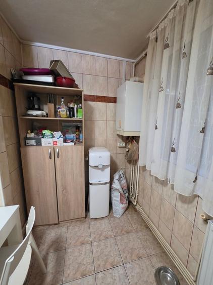 Titan, 10 minute metrou Costin Georgian, Barajul Bistritei, parter,centrala - 16