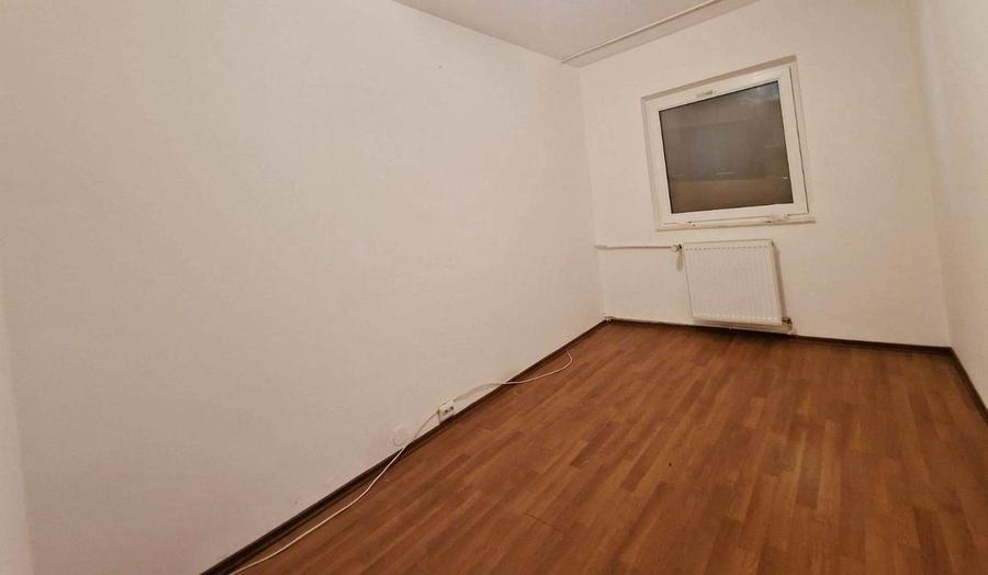 Apartament 3 camere - parter - zona 2 Cocosi, Micro 20 - 8