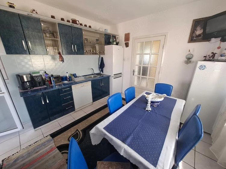 Casă cu 5 camere cu Teren 1600 Mp în Aradul Nou