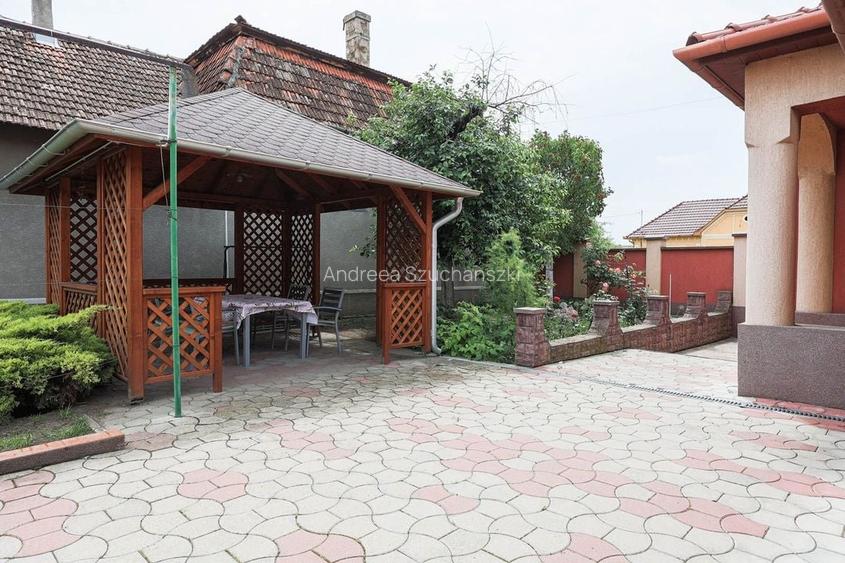 Casă spațioasă cu 4 dormitoare în Nădlac - gata de mutare!