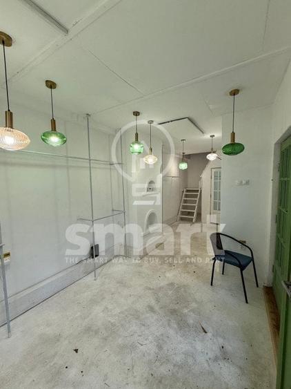 Casa in centrul istoric cu spatiu comercial si parcare proprie Zona 0 - 9