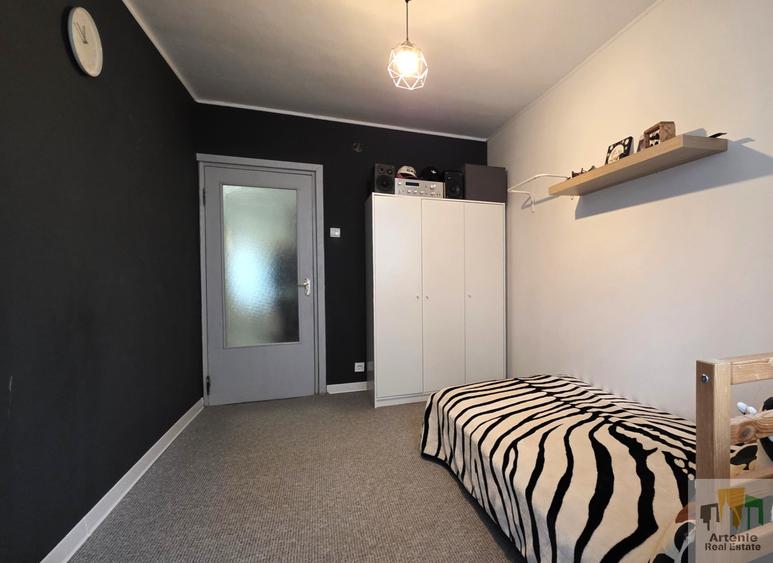 Sebastian -Rahova -4 camere bloc reabilitat etaj 3 - 9