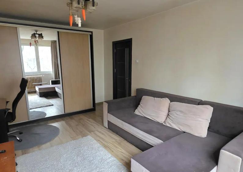 Proprietar - garsoniera Drumul Taberei 33.1 mp, metrou Valea Ialomitei - 1
