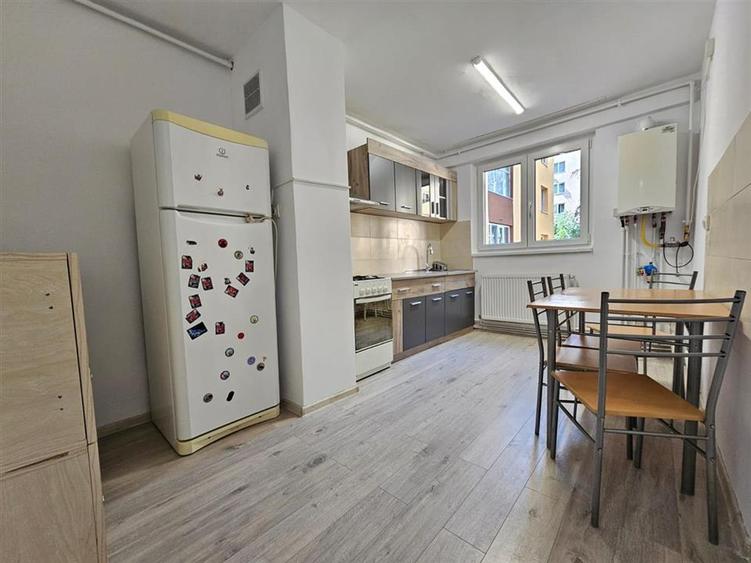 Apartament 3 camere, de inchiriat, Zona Grivitei - 2