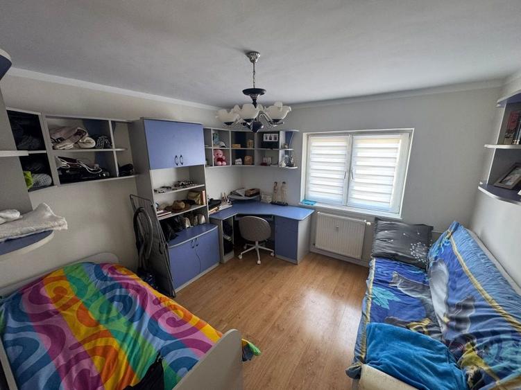 Inchiriez apartament 2 camere, decomandat, Zona Nufarul - 7