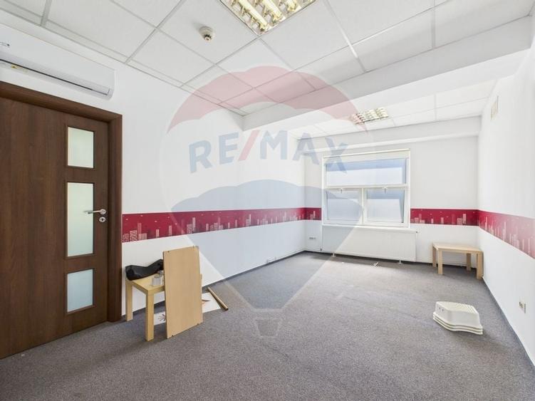 Spatiu de birouri de 183 mp de inchiriat in zona Vitan - 11