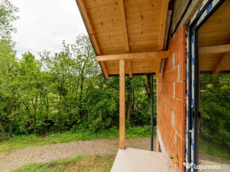 Casa P+1, Babana-Arges cu panouri si apa de izvor - 5