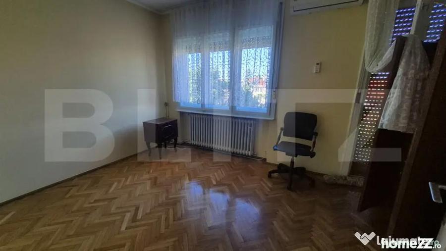 Casa de vanzare cu potential enorm, 410 mp, teren 885 mp, Pi - 17