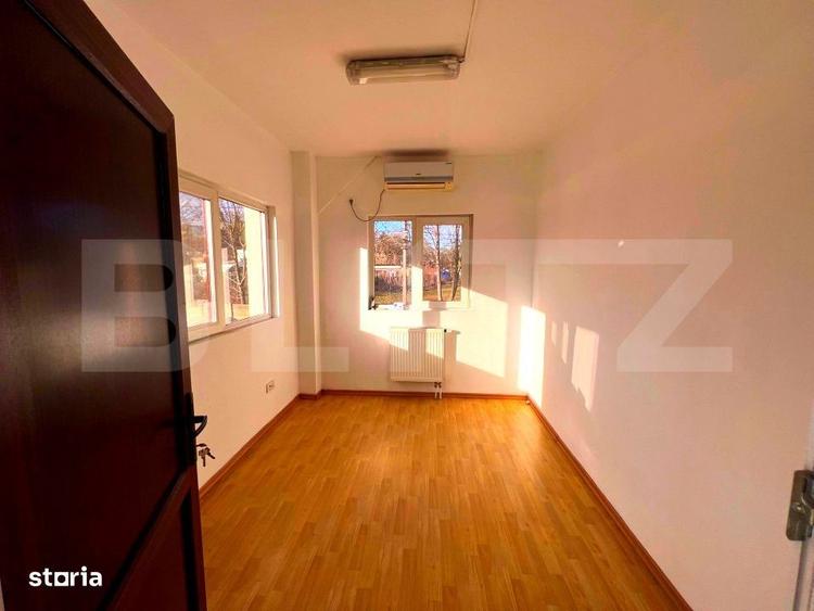 Spațiu comercial, de 345 mp, în Central