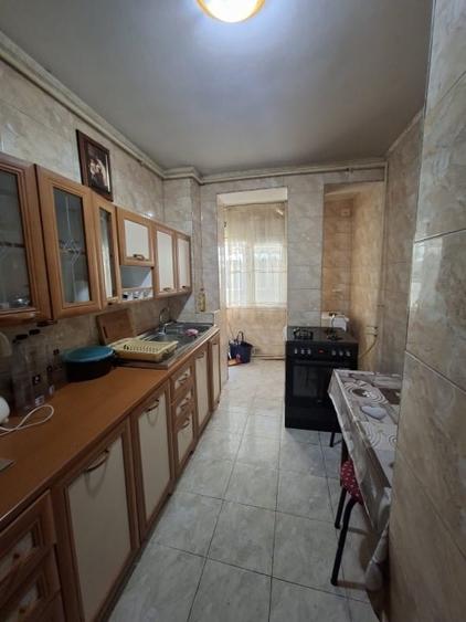 Apartament cu 4 camere decomandat, mobilat în Libertății