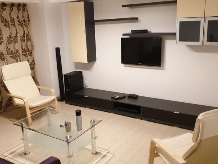 Apartament cu 4 camere decomandat, mobilat în Mihai Bravu