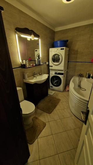 Apartament cu 2 camere decomandat în Florești
