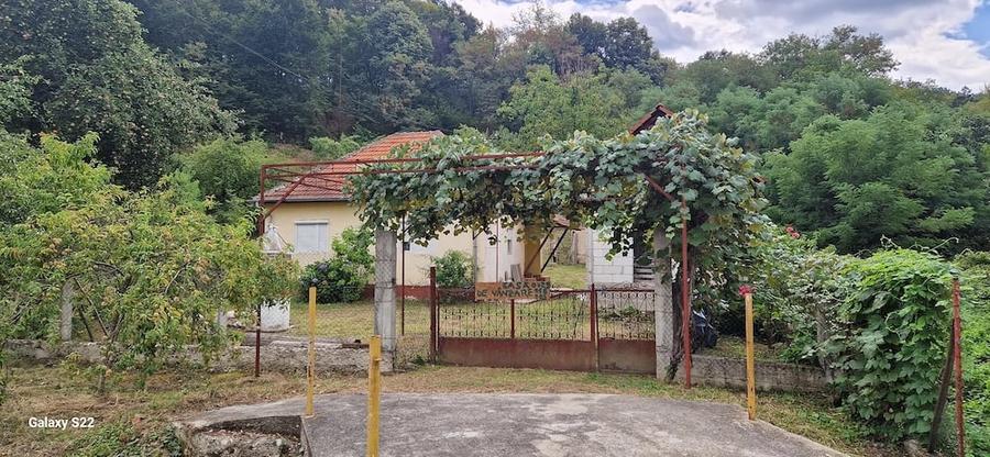 Casă în Clit