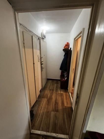 Apartament cu 2 camere semidecomandat în Oltenița