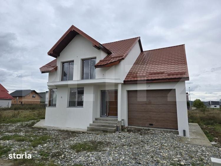 Casă cu 4 camere cu Teren 400 Mp în Central