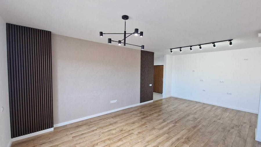 Apartament cu 2 camere decomandat în Florești