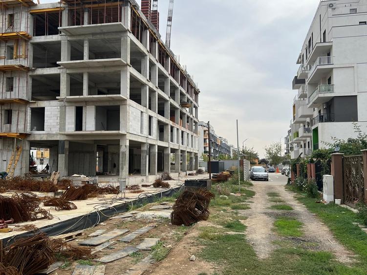 Teren Construcții intravilan de 3436 mp, în Theodor Pallady